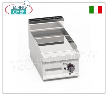 FRY TOP ELETTRICO con PIASTRA LISCIA in compound, modulo, Mod. E7FL4BP/CPD FRY TOP ELETTRICO con PIASTRA LISCIA  in compound, BERTO'S Linea MACROS 700, modulo con ZONA COTTURA da mm 393x500, potenza elettrica Kw. 4,8, Peso 37 Kg, dim.mm.400x714x290h