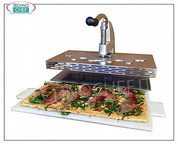 Tagliapizza manuale per 10 Pezzi rettangolari TAGLIAPIZZA A PEZZI manuale da tavolo per 10 TAGLI da cm 12x15 adatto a LASTRE di pizza RETTANGOLARI della misura massima cm 60x30, completo di tagliere in polietilene