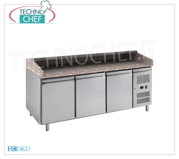 Banco pizza refrigerato 3 PORTE, Piano in GRANITO, Ventilato Classe C BANCO PIZZA REFRIGERATO con 3 PORTE, piano in GRANITO, temperatura +2°/+8°C, Ventilato ECOLOGICO in CLASSE C, V 230/1, Kw 0,398, Peso 306 Kg, dim.mm.2020x800x1000h.