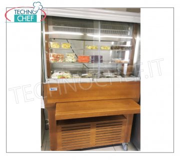 Carrello Espositivo Refrigerato per 3GN 1/1 - USATO,OCCASIONE Carrello con vasca refrigerata in legno con sovrastante vetrina in vetro, apribile sui 2 lati, completa di: 2 ripiani in cristallo, illuminazione nei 2 lati, mensola di servizio scorrevole a tutta lunghezza, V 230/1, Kw 0,417, dimensione cm 122,5x68x164h